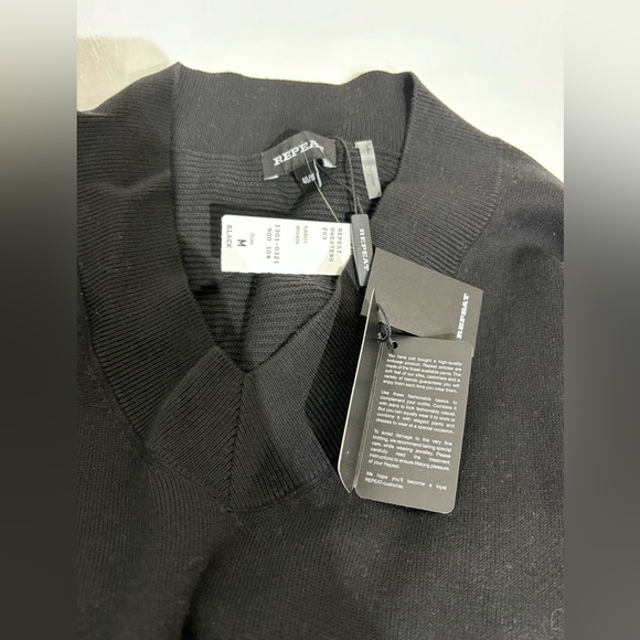 NWT REPEAT  V- Neck  Black Sweater  Size M - Picture 8 of 14